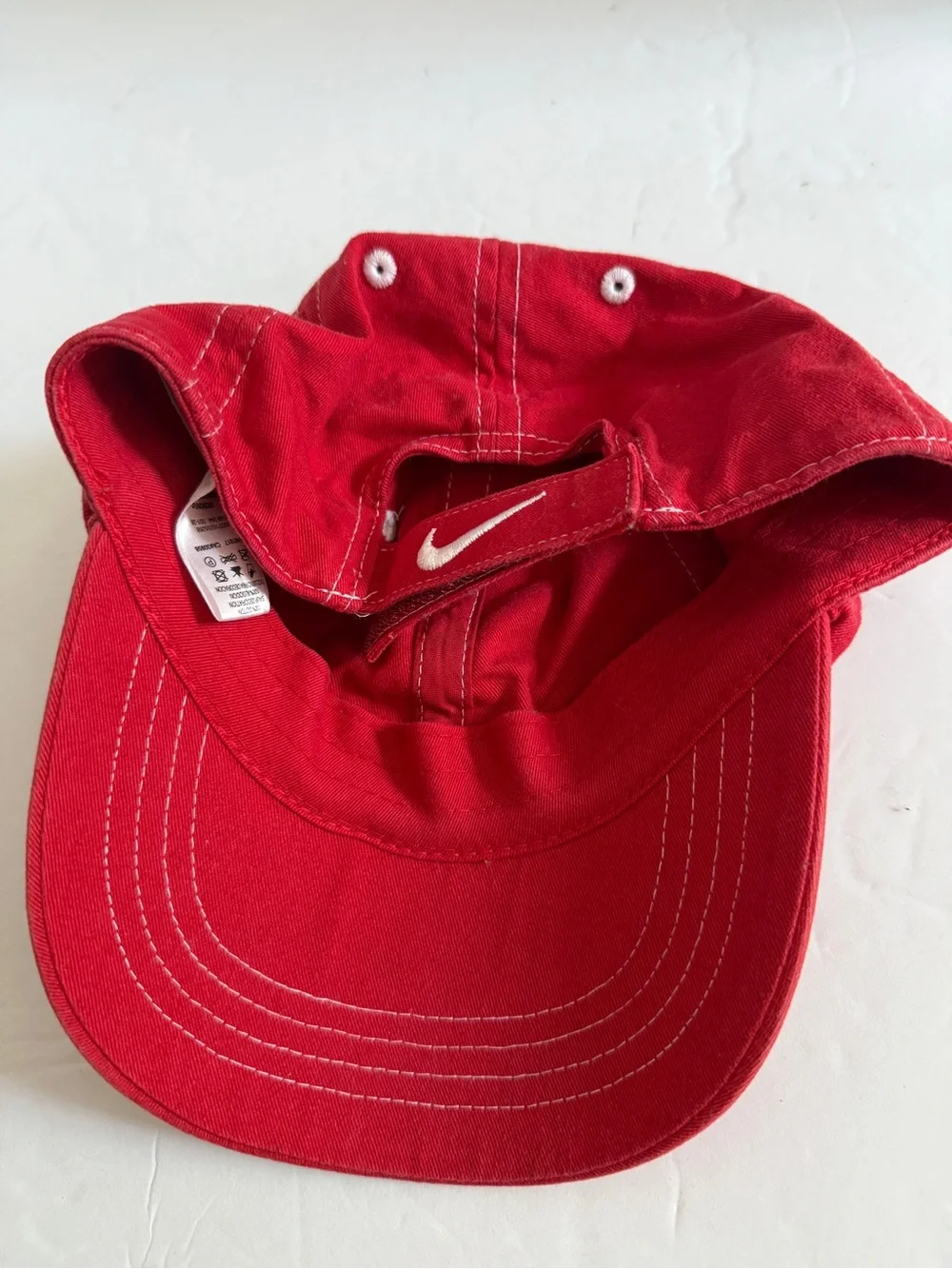 Nike Red Cap with White Swoosh Tag little kids 6/7